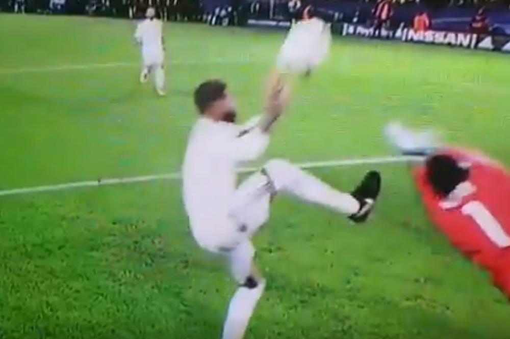 SUDIJE OPET GURAJU REAL! Serhio Ramos na trenutak postao golman, a arbitar ništa... (VIDEO)