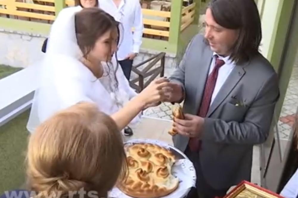 SAD SMO PRAVI SRPSKI MLADENCI: Slovak i Ruskinja napravili svadbu u SRBIJI, a ovo je RAZLOG! (VIDEO)