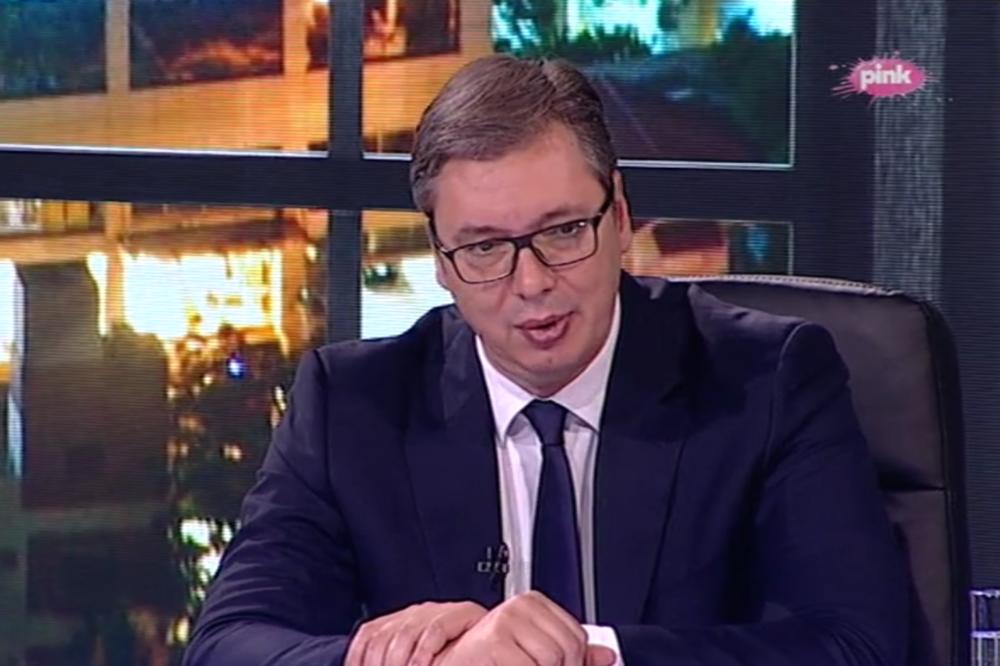 Vučić o svom indeksu: Dao sam Martinoviću da pročita moje ocene, ne vidim problem u čemu je problem! (FOTO)