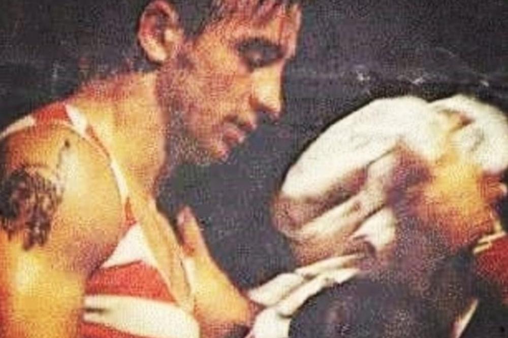 OD NJEGOVE PESNICE SU DRHTALI SVI: On je bio jedan od najjačih boksera devedesetih i kralj uličnog fer pleja (FOTO) (VIDEO)