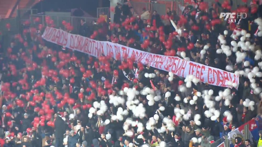 Delije sa transparentom na meču protiv BATE Borisova u Belorusiji