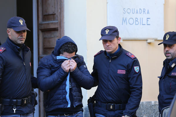 U ITALIJI DOLIJAO SRBIN SA 16 LAŽNIH IDENTITETA: Pink Panter se skrivao godinama, policajci ga provalili na FORU!