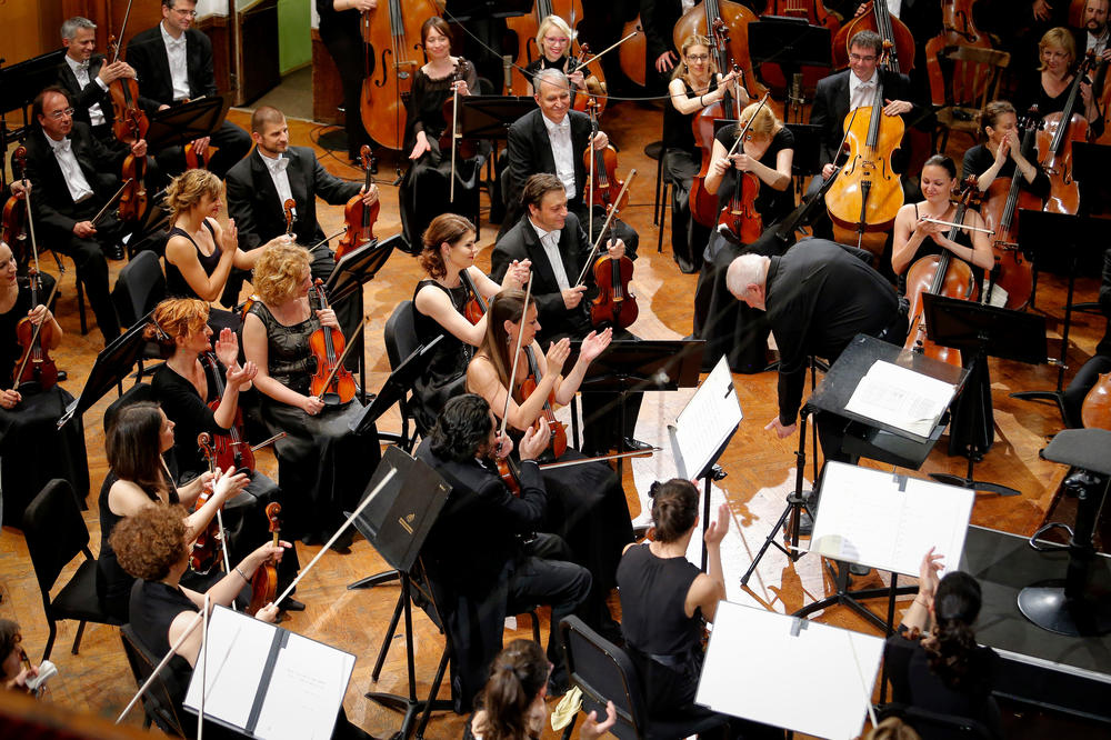 LUDNICE: Tehno-filharmonija na Kolarcu