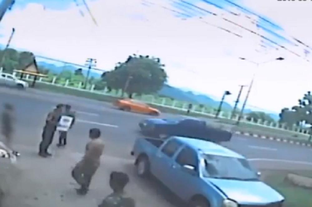 OVAKO IZGLEDA KAD DUŠA NAPUŠTA TELO! Svedok snimio zastrašujući kadar nakon saobraćajke! (VIDEO)