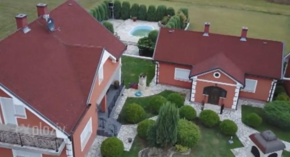 Luksuzna vila u selu Gomilica