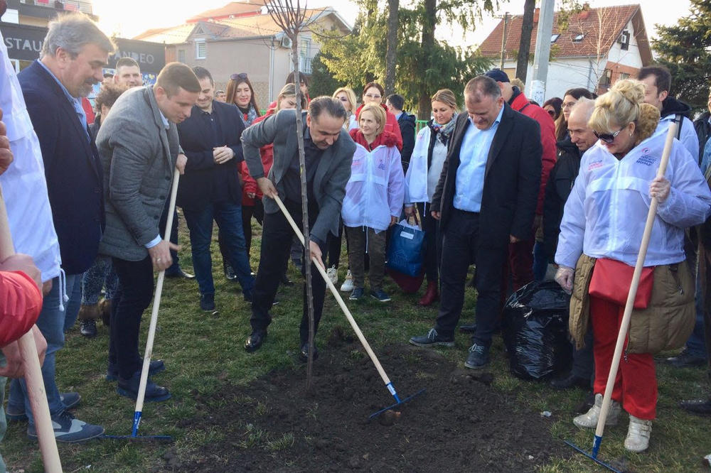 SDP Srbije nastavlja akciju uređenja parkova u Beogradu