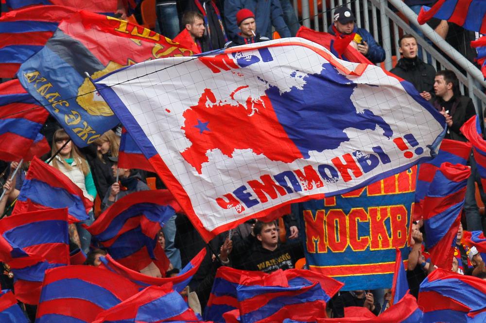 TUČA NAVIJAČA CSKA! Rusi se sukobili sa žestokim momcima,  korišćeni su i NOŽEVI! (VIDEO)