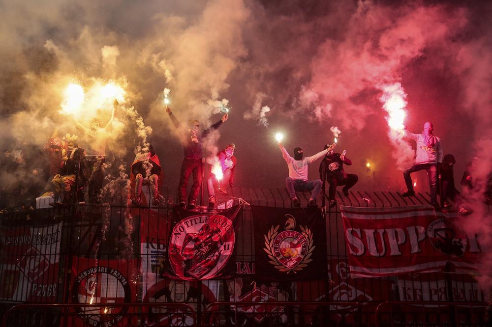 DOKLE? Navijači Zenita i Spartaka popili kazne zbog rasizma! (FOTO)