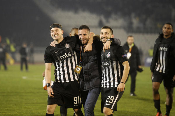SRBIN KOJI IGRA ZA KORONU: Bivši fudbaler Partizana brani boje kluba veoma nepopularnog imena!