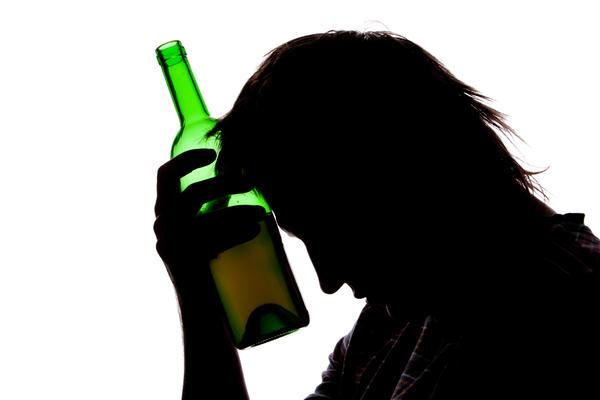 OVAJ DETALJ NA VAŠEM TELU POKAZUJE DA LI POSTOJI RIZIK DA OBOLITE O ALKOHOLIZMA: Obratite pažnju na jasne znake