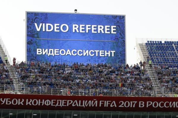 UEFA ZVANIČNO POTVRDILA: VAR od sledećeg leta stiže i u Srbiju?