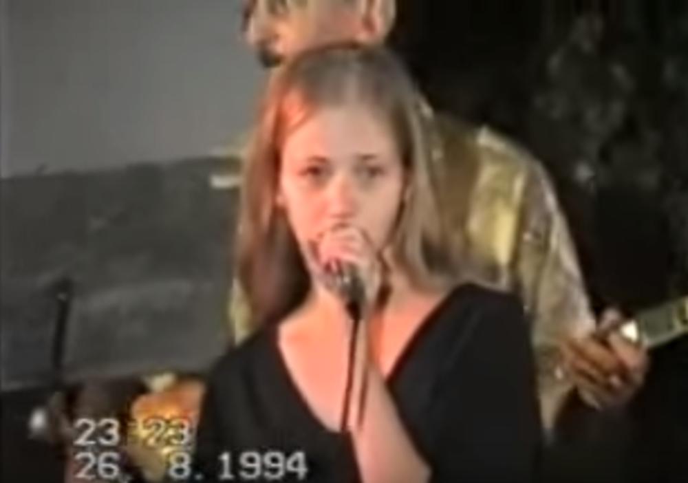 Prvi Rozgin nastup bio je kada je imala 17 godina  