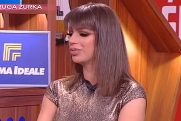 KAO DA KAMERE NE POSTOJE: Trudna Miljana Kulić paradira u tangama, jedan kadar je dovoljan da se ZBLANETE! (VIDEO)
