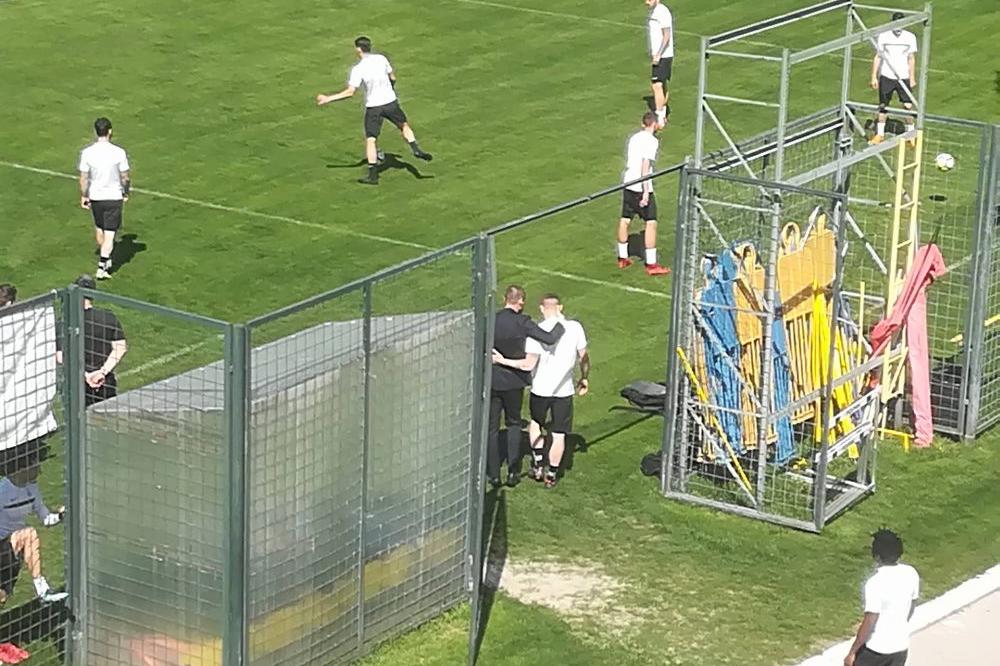 GROBARI STREPE! Povreda u Partizanu pred Derbi, dva ključna igrača napustila trening pre ostalih?! (FOTO) (VIDEO)