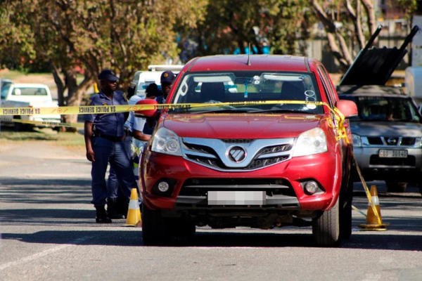 Da li je Đuričić stvarno mrtav?! Evo kako je izgledao atentat u Južnoj Africi: IZREŠETAN NA SEMAFORU, OČEVICI OTKRILI DETALJE