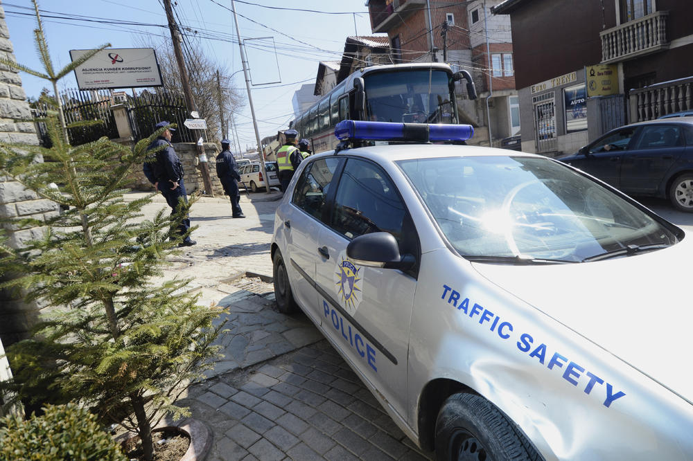 JOŠ JEDNA PROVOKACIJA PRIŠTINE: Kosovska policija od ponedeljka oduzima vozila bez KS tablica!