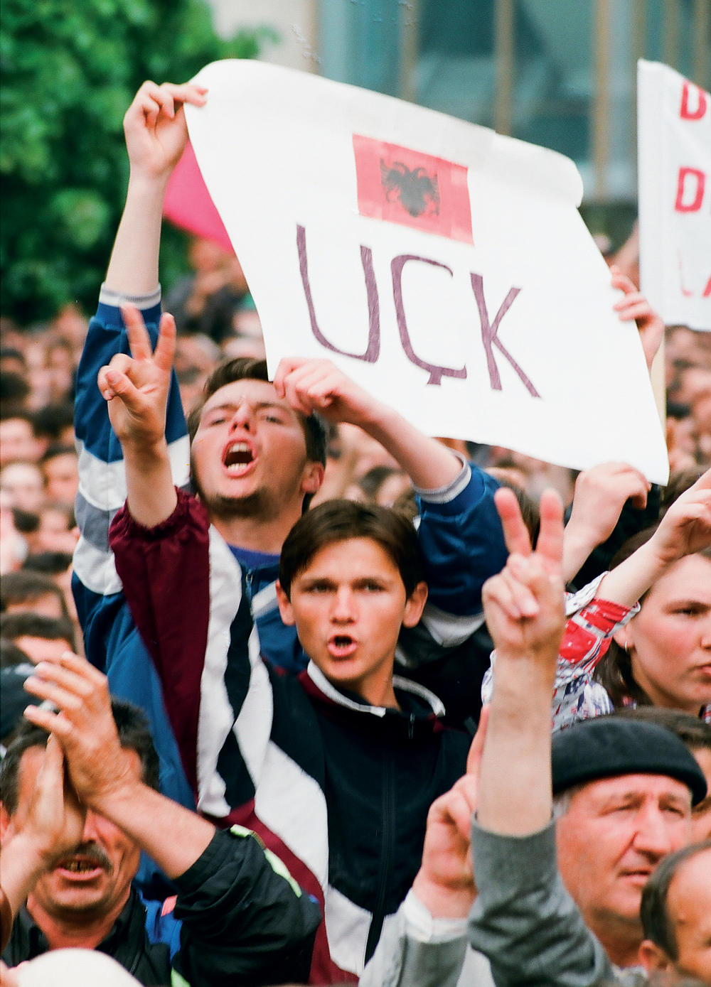 Fotografija sa demonstracija na Kosovu iz 90tih godina