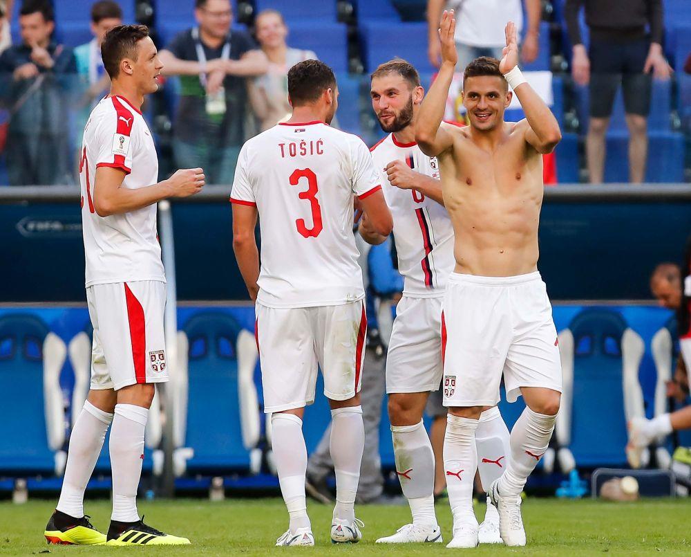 Duško Tošić slavi pobedu nad Kostarikom  