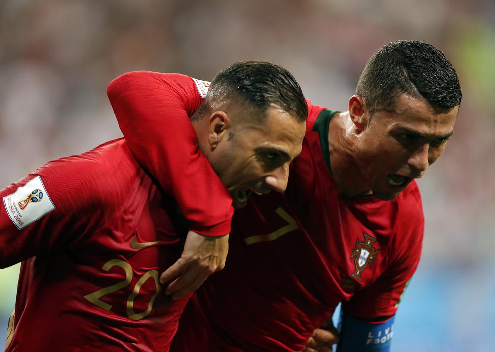 Rikardo Kvarežma i Kristijano Ronaldo slave gol protiv Irana  