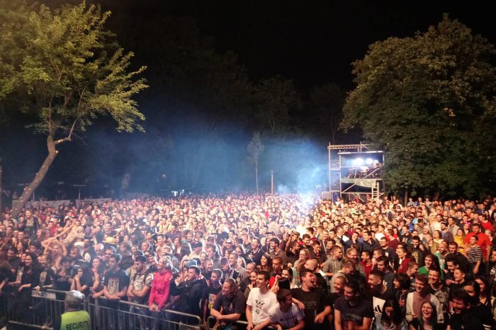 Završen Enter, muzički festival u Topčideru posetilo preko 35 hiljada ljudi! Predsednica Savskog venca Irena Vujović najavila festival i sledeće godine