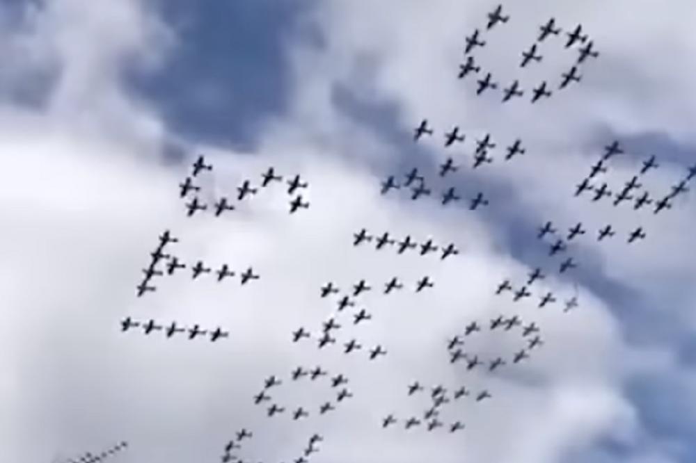 Avioni nad Engleskom imaju samo jednu poruku - FUDBAL SE VRAĆA KUĆI! (VIDEO)
