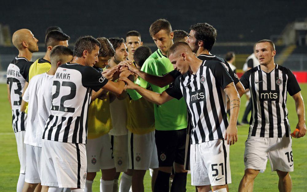 Fudbaleri Partizana su opet razočarali svoje navijače  