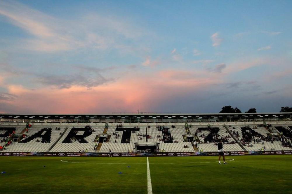 NAVIJAČI PARTIZANA PONOVO IMALI PERFORMANS: Grobari napustili stadion, tužna slika srpskog fudbala