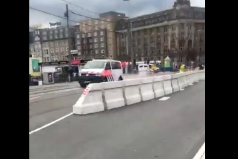 IZBODENO DVOJE LJUDI U AMSTERDAMU! Policija upucala napadača na železničkoj stanici! (VIDEO)