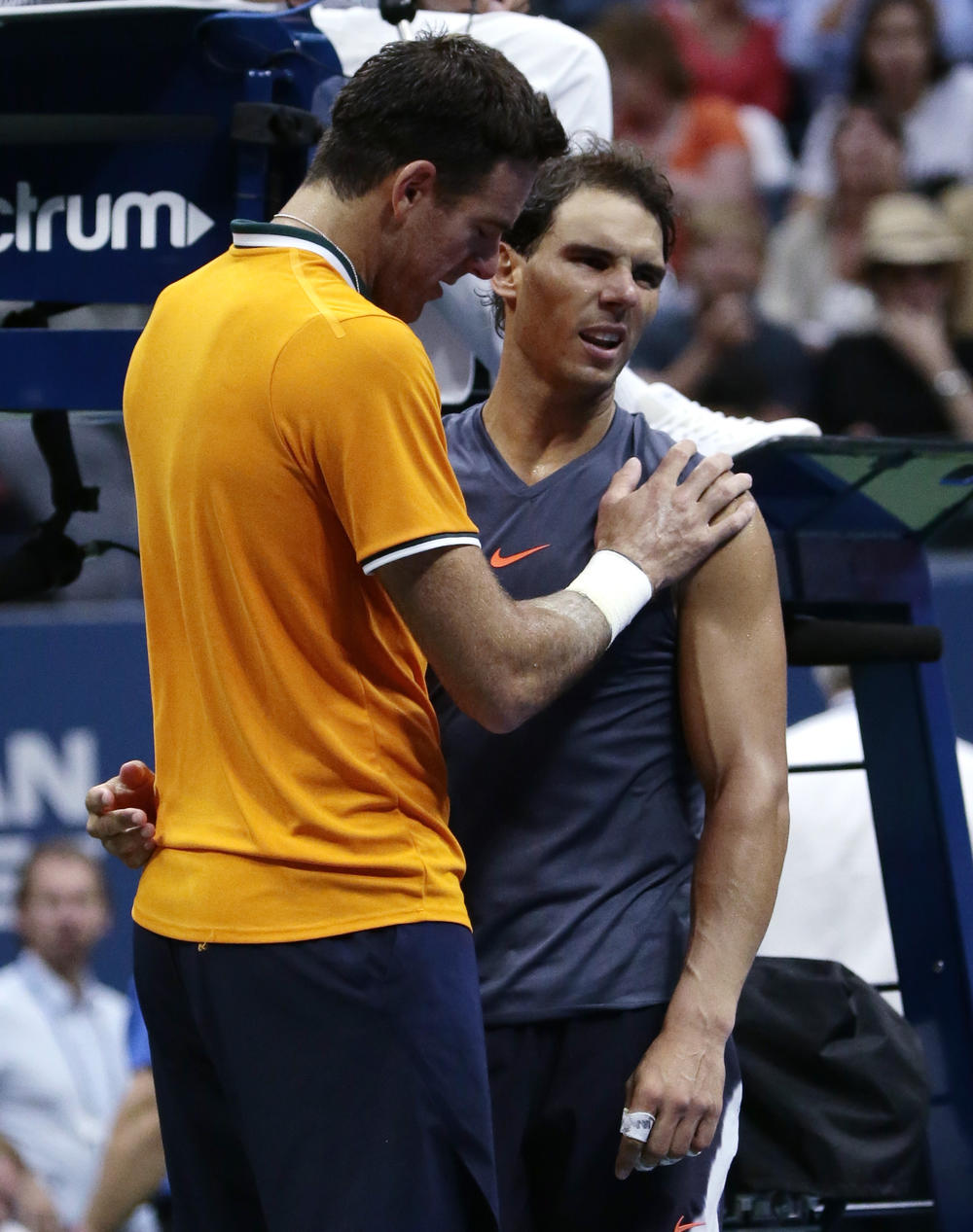 Rafael Nadal je predao polufinale US opena Huanu Martinu del Potru  