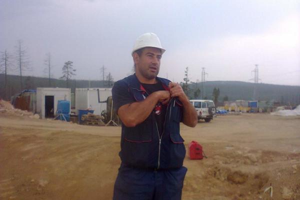 ACA JE IZA SEBE OSTAVIO ŽENU I BEBU OD ČETIRI MESECA: Ovo je drugi radnik koji je izgubio život na gradilištu BEOGRADA NA VODI! (FOTO)