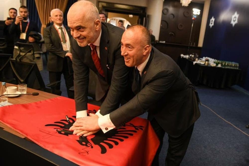 ALBANCI U PANICI - EDI RAMA ODUSTAO OD VELIKE ALBANIJE! Srbima se ipak neće svideti njegov SAN