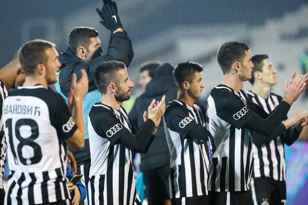 Novi Kežman potpisao za Partizan: Visoki napadač izabrao poseban broj koji je svim navijačima u srcu!