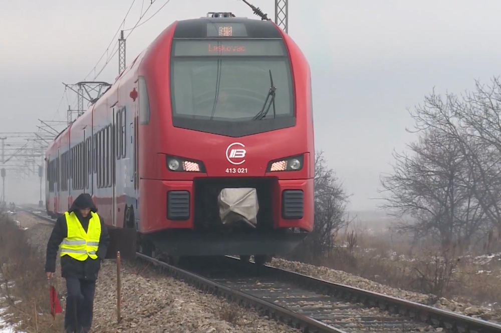 NAKON TRAGEDIJE U NIŠU PRUŽNI PRELAZ JOŠ UVEK BEZ RAMPE: Ovako Železnice rešavaju problem (VIDEO)