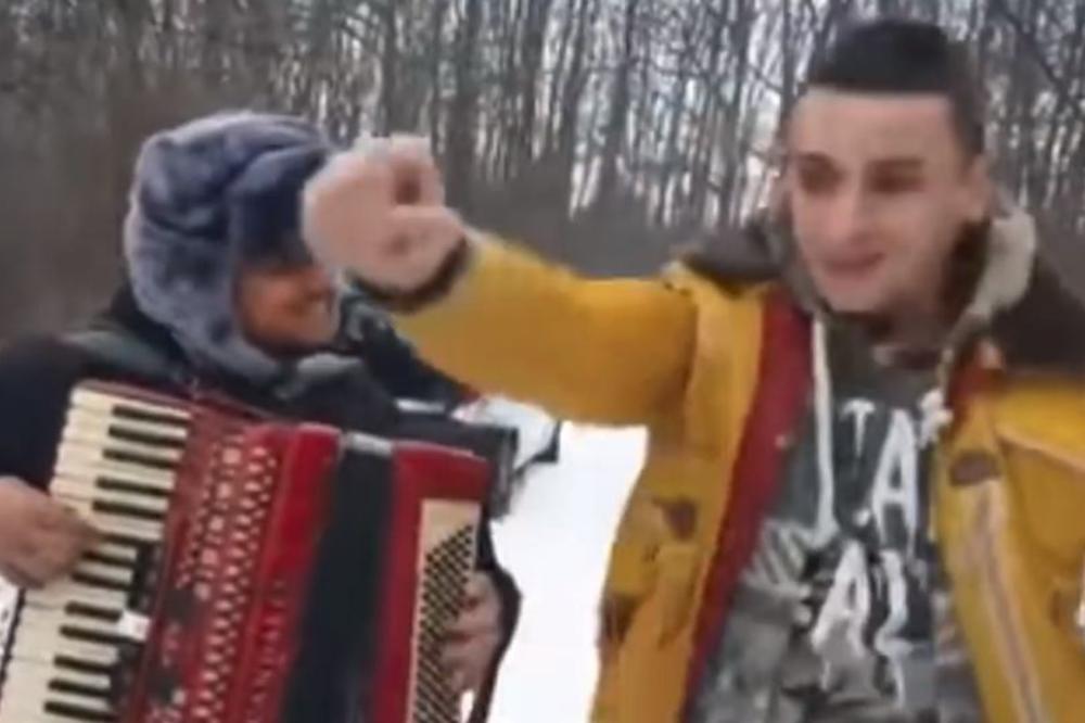 BORO BRATE, NAJAVI NAS KOD PUTINA: Srbi slavili Badnji dan uz KALJINKU I VOTKU! (VIDEO)