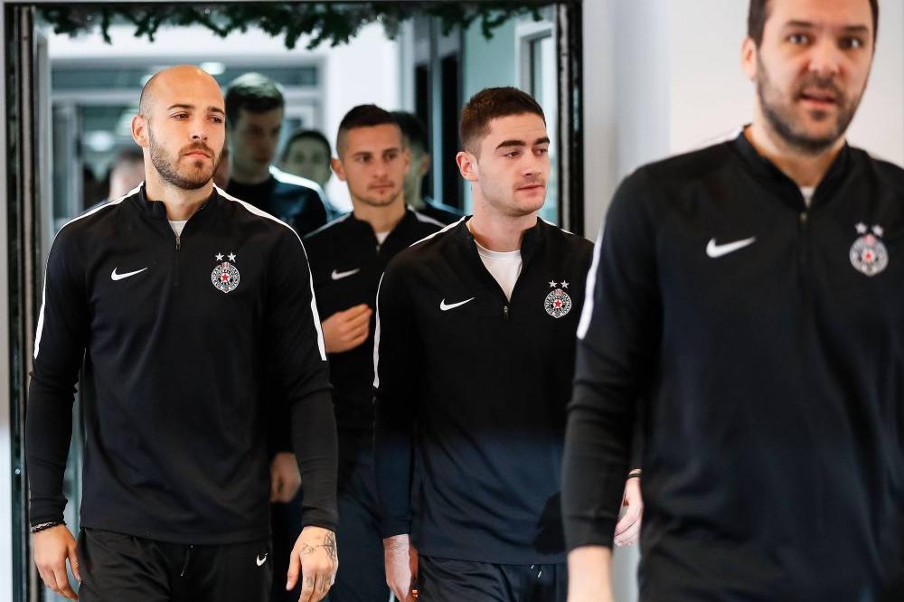 NOVI MALER ZA CRNO-BELE: Povreda još jednog igrača Partizana!