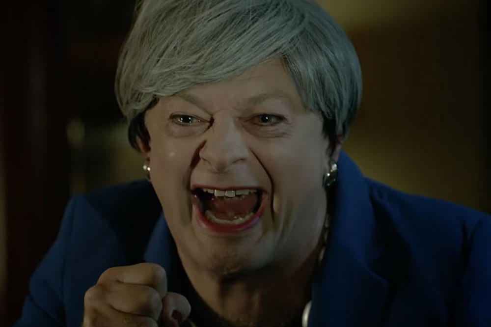 TEREZA MEJ KAO GOLUM: Endi Serkis parodira britansku premijerku nakon Brexit debakla