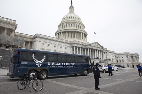 SAD: Pretres kuće desničara, pronađeno uputstvo za bombu