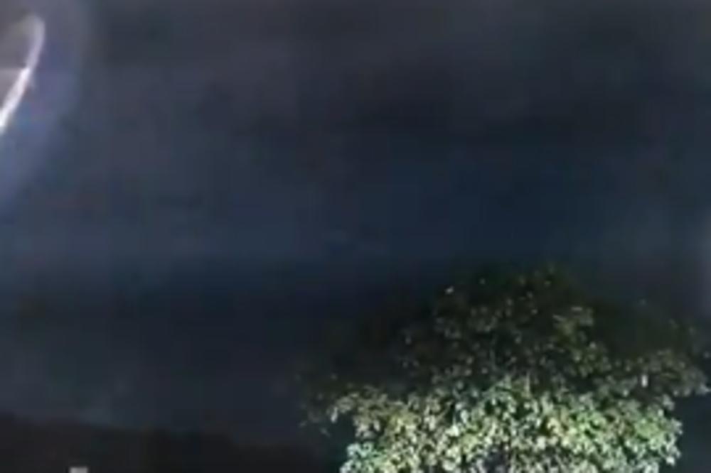 POLICAJCI TVRDE DA SU SNIMILI NLO: Nešto čudno se pojavilo na nebu tokom oluje! (VIDEO)