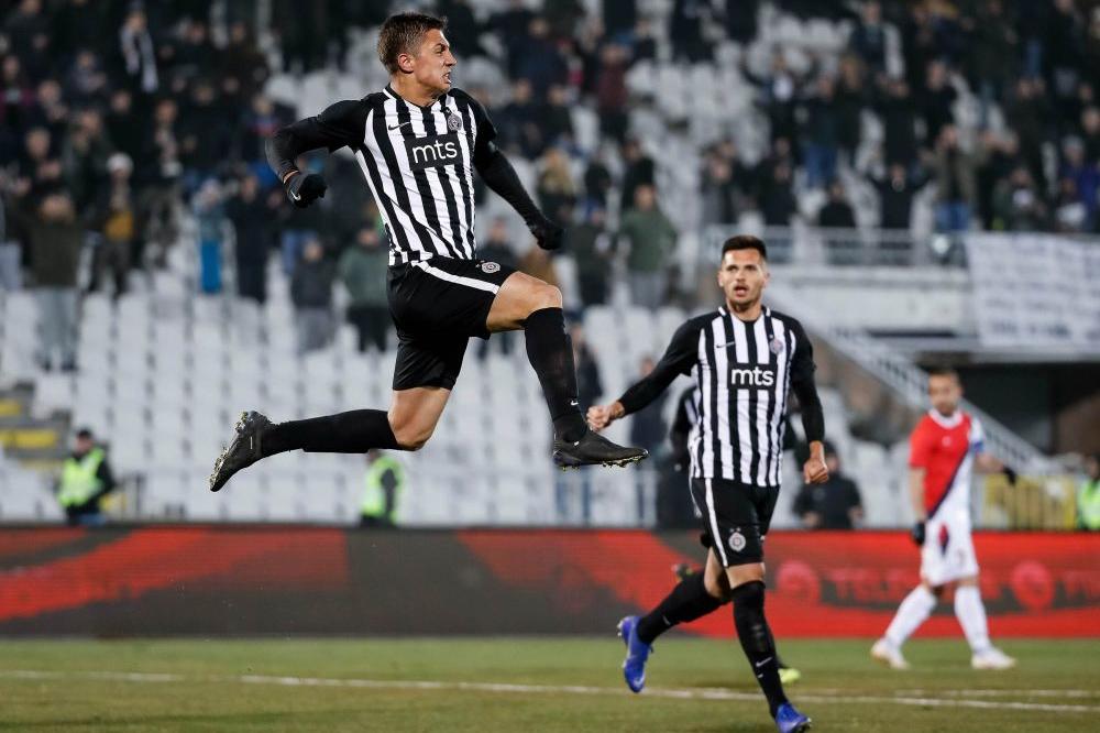 KONAČNO JE NAŠAO GDE ĆE: Nikolić se dogovorio sa novim klubom, čeka se samo da Partizan aminuje!
