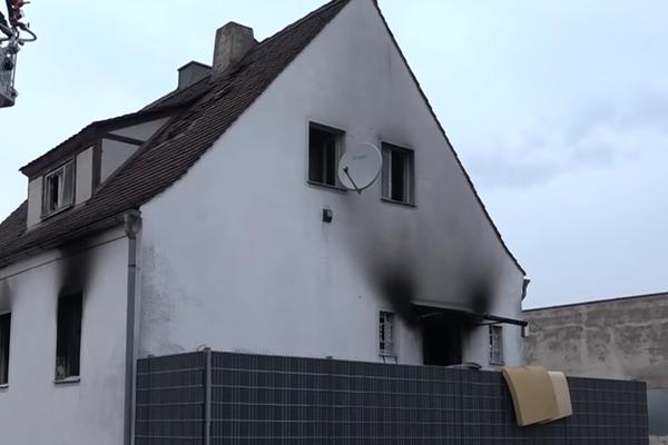 MAJKA IZGORELA SA SVOJE ČETVORO DECE: Stravičan požar u Nemačkoj, sumnja se da je porodica došla sa BALKANA