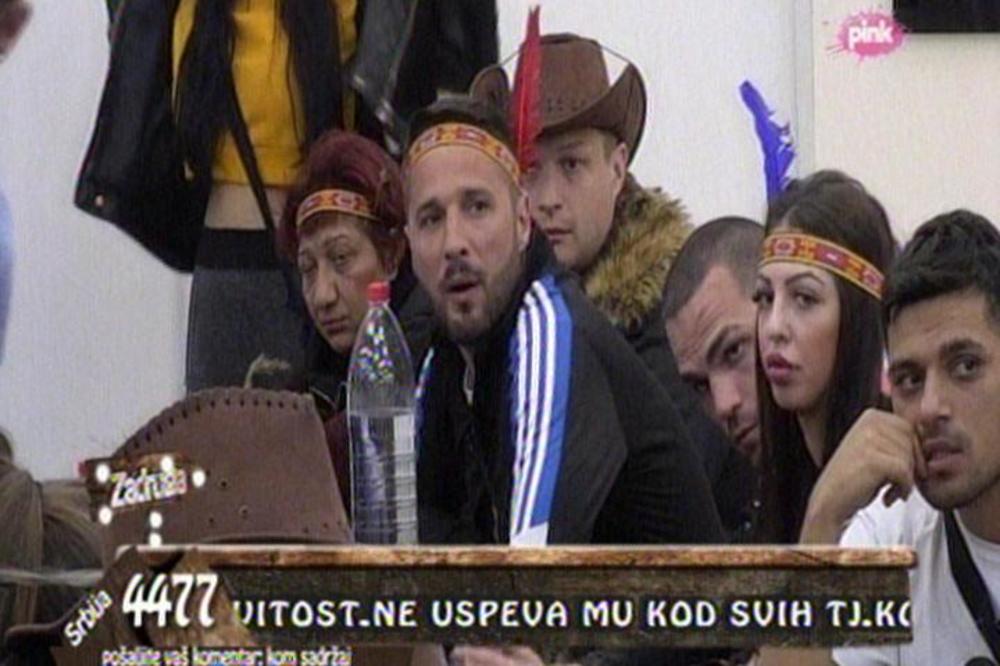 DRAGANA BESNA, POLILA MARKA VODOM:Miljković: Pozdravljaš muža i sina, a Mića ti masira b*lju! (VIDEO)