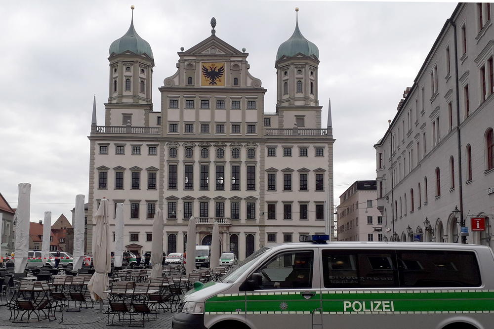 NEKO JE POSTAVIO BOMBE U GRADSKE VEĆNICE ŠIROM ZEMLJE? Nemačka policija na nogama nakon jezive dojave!