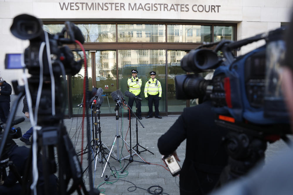 I U BRITANIJI GA ČEKA KAZNA: Londonski sud proglasio Džulijana Asanža KRIVIM zbog izbegavanja PREDAJE