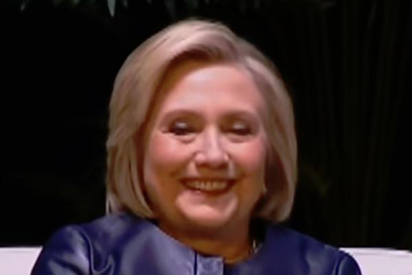 PA GOSPOĐO SVAKA ČAST: Evo kako je Hilari Klinton reagovala kad je saznala da je uhapšen osnivač VIKILIKSA! (VIDEO)