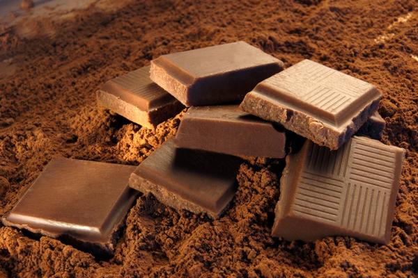 SVI JE IZBEGAVAJU ZBOG KILOGRAMA: Čokolada je prilično lekovita, u jednoj stvari najviše pomaže!