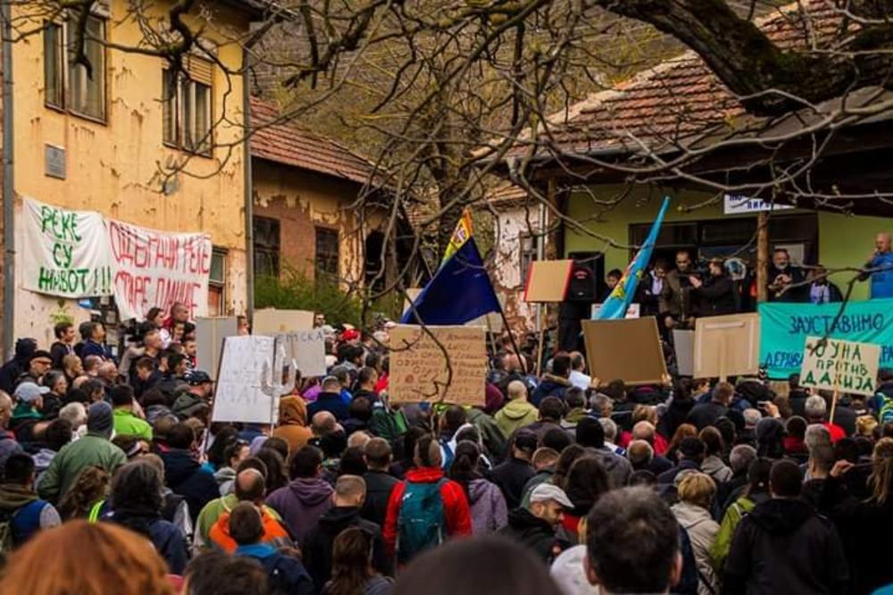 NE ZA MHE: Protest u blizini Pirota protiv izgradnje mini hidroelektrana! NJIH 1.000 NE DA REKE (FOTO)