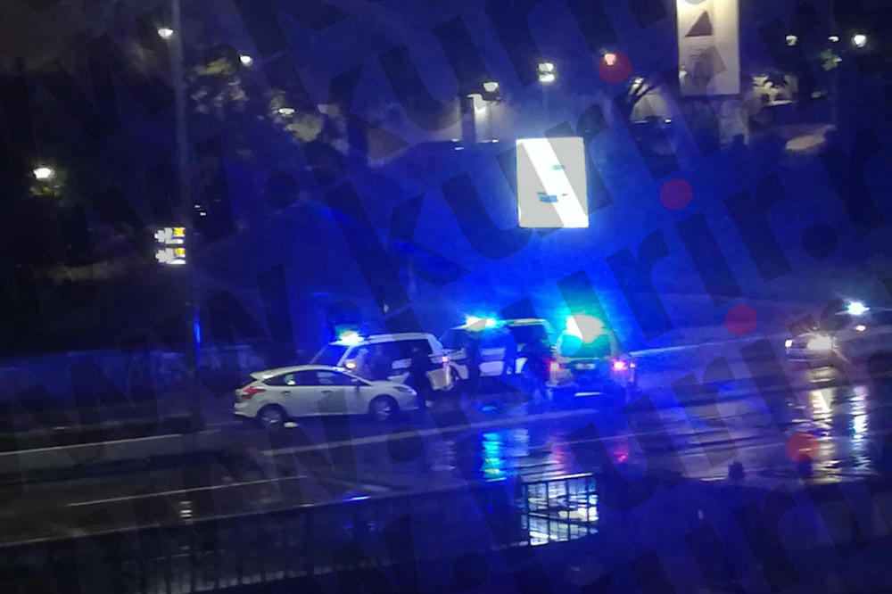 FOTOGRAFIJE HAPŠENJA MILOJKA PANTIĆA: Ovako ga je policija posle FILMSKE POTERE opkolila na mostu! (FOTO)