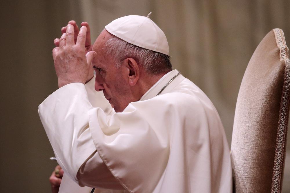 "RAT U UKRAJINI BI BIO LUDILO": Papa Franja se nada da bi TENZIJE mogle da se prevaziđu DIJALOGOM!