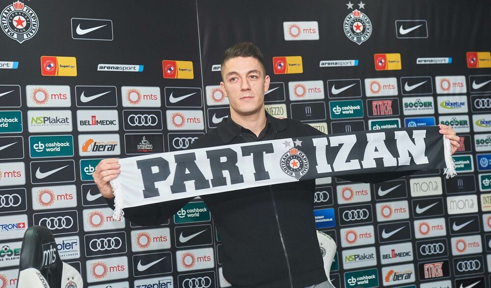 Dejan Georgijević na predstavljanju u Partizanu