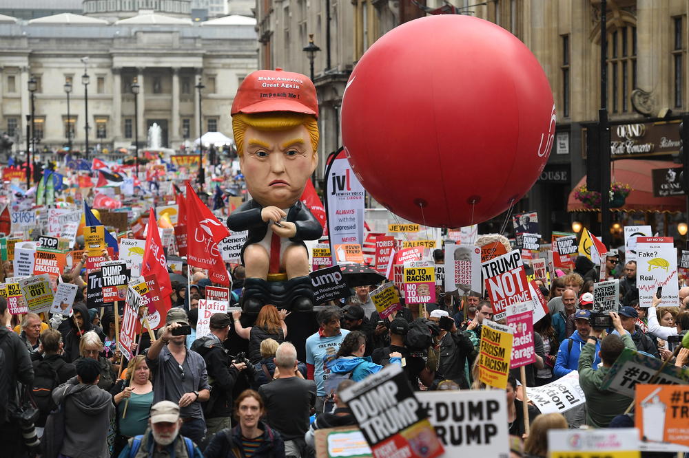 TRAMPE, NACISTO: Masovni protesti u Londonu protiv američkog predsednika, došlo i do TUČE (VIDEO)